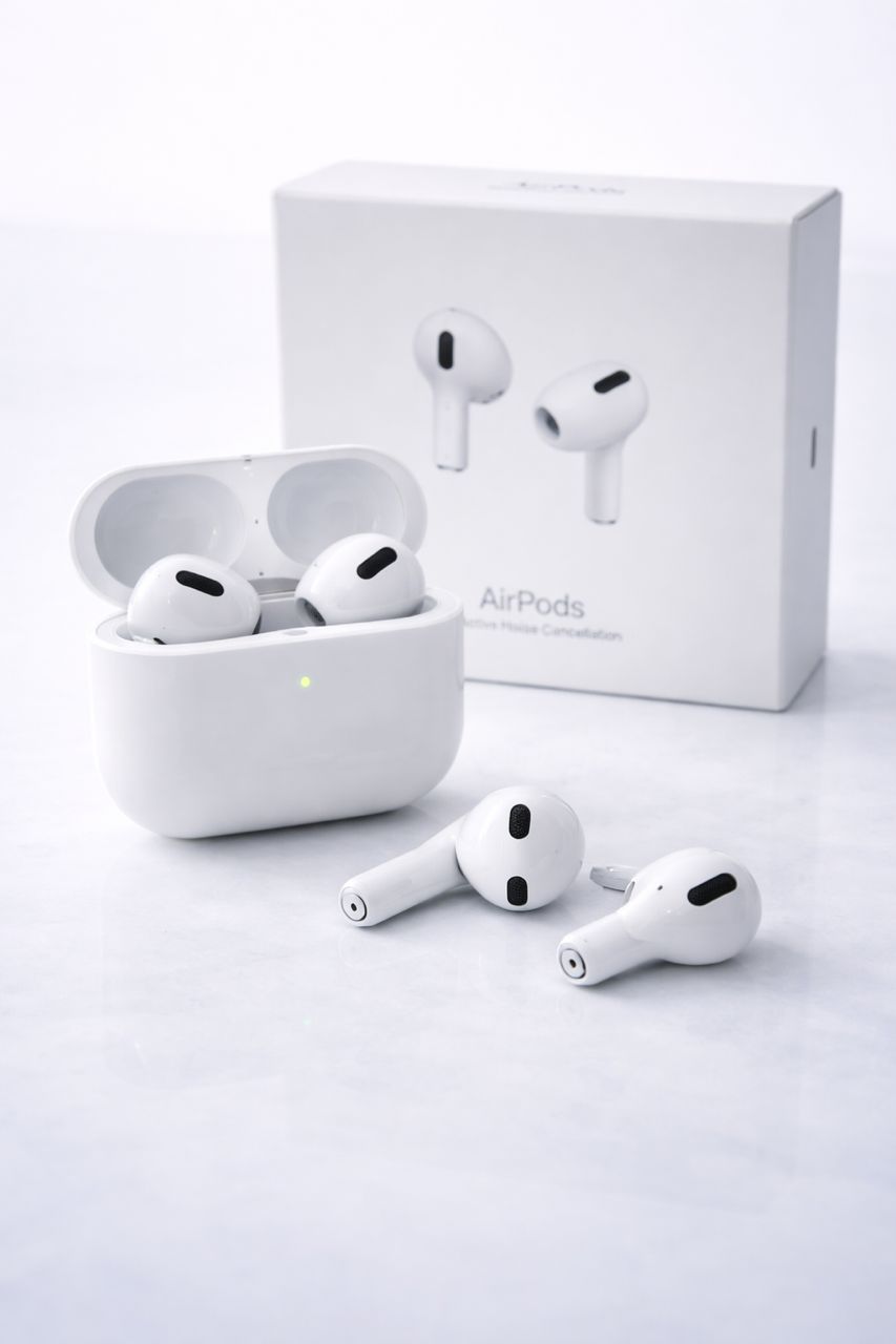 AirPods 4 – Une nouvelle dimension d'écoute confort et performance
